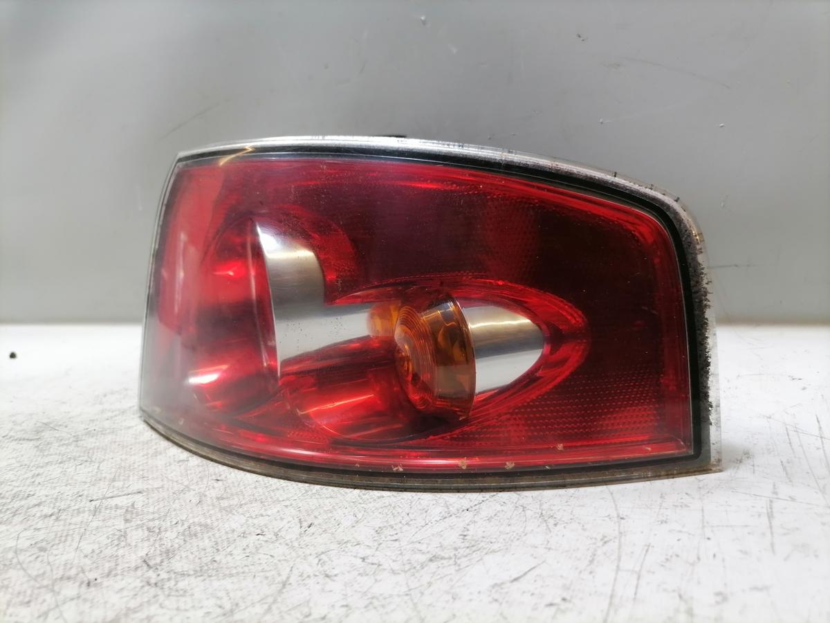 Seat Ibiza 6L original R&uuml;cklicht R&uuml;ckleuchte Schlussleuchte rechts au&szlig;en Bj.2003